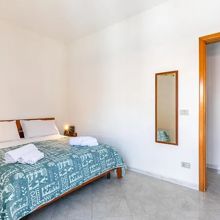 Malfitano & Stazione Lolli Cozy Appartement